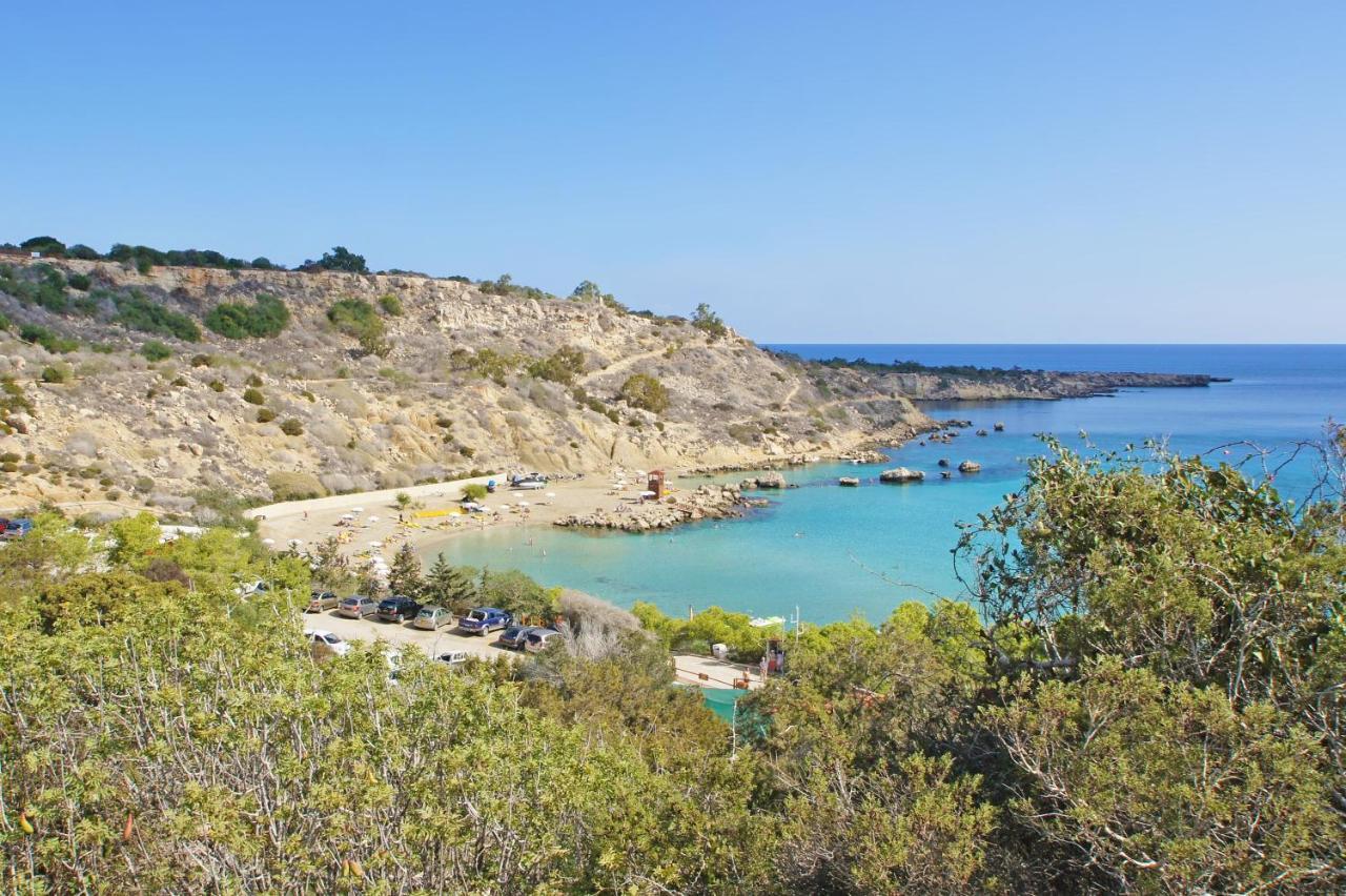 Lucile - Coralli Beachfront Apartment Paralimni Exterior photo