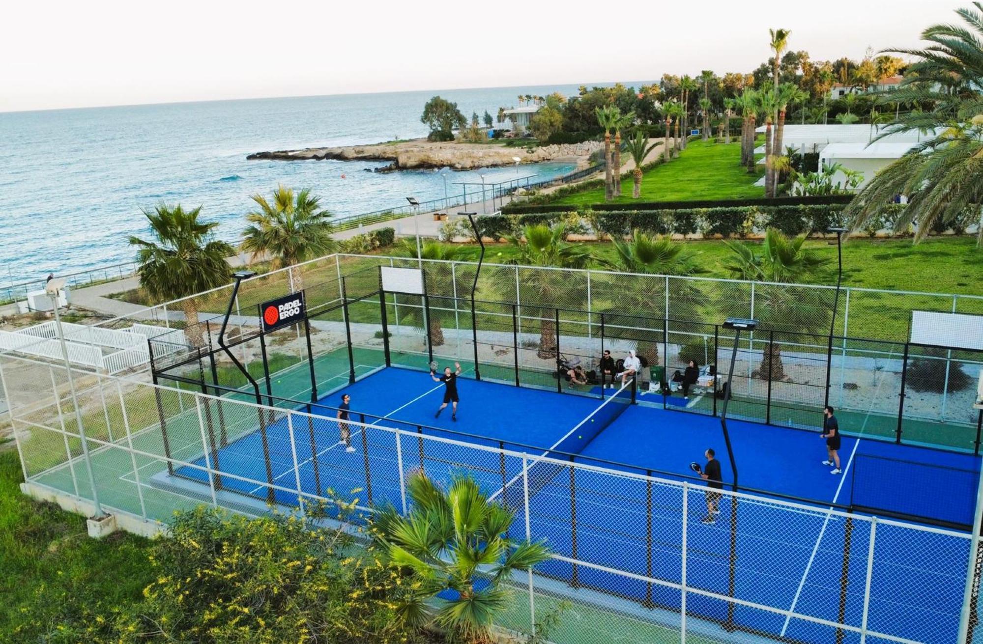 Lucile - Coralli Beachfront Apartment Paralimni Exterior photo